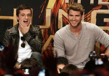 when hemsworth hutcherson vomited together