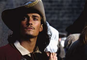 will orlando bloom slip into batman role