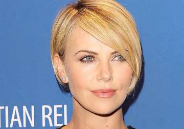 charlize theron a generous tipper