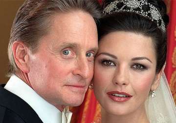 michael douglas zeta jones reunite spotted dining together