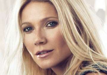 gwyneth paltrow okay with martin s relationship with lawrence