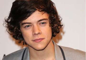 harry styles reconciles with ex girlfriend paige reifler