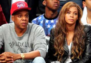 beyonce knowles jay z staying in separate hotels