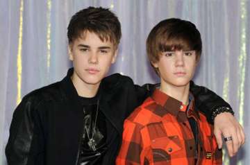 justin bieber s statue to be removed from madame tussauds see pics