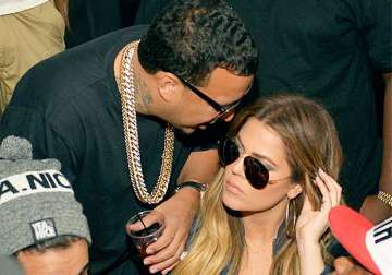 khloe kardashian worried about beau s partying