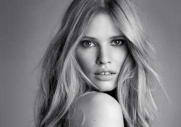 post pregnancy lara stone worries about body