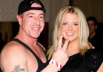 michael lohan takes legal help for jailed girlfriend s safety