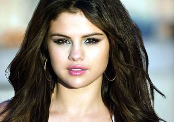 i want to be the girl you take home to your parents not for the night selena gomez