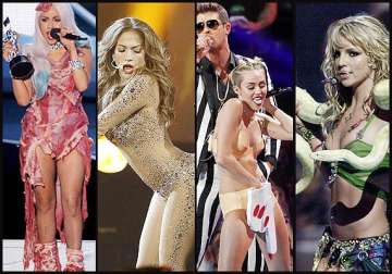 some omg on stage moments of celebrities see pics