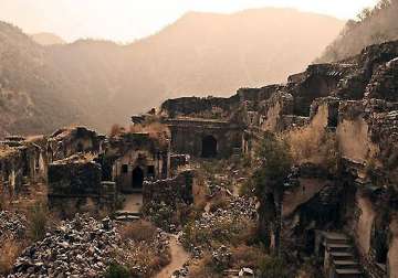 bhangarh fort the most haunted place in india