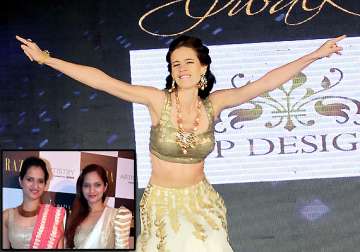 designer duo riddhi and siddhi mapxenca call kalki koechlin mentally unstable