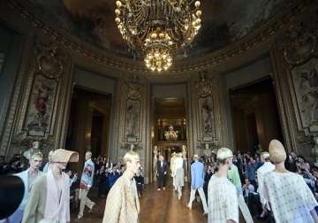 designers roll out fresh summer look in paris