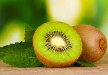 eating kiwi improves digestion