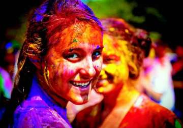 holi special quick hair and skin care tips view pics