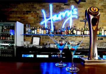 harry s bar opens second outlet in mumbai
