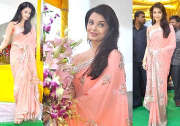 aishwarya rai bachchan stuns all in manish malhotra at kalyan jewellers event see pics