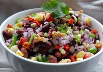 want to loose weight try these quick salads to shed extra kilos