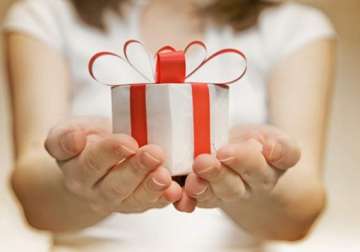 learn the art of giving gifts