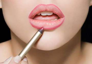 how to choose right lip colour this festive season