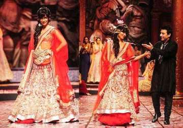 india bridal fashion week 2015 suneet varma named grand finale designer