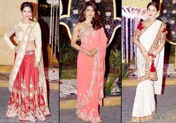 priyanka karisma esha look ravishing at rridhi tejas wedding reception see pics