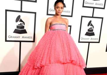 rihanna s pink gown look inspires bakers