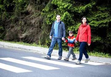 parents disregard child road safety guidelines