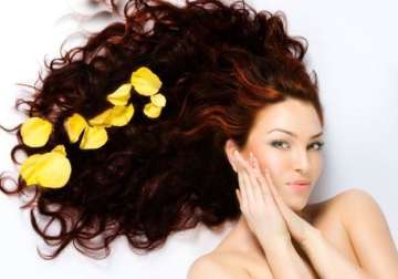 tips to make your hair holiday ready