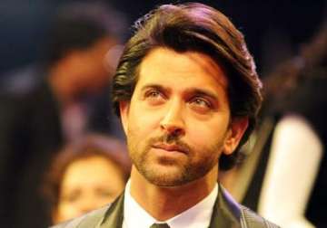 our imperfections make us beautiful says asia s sexiest man hrithik roshan