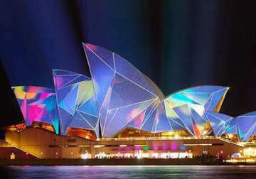 sydney opera house lights up for diwali