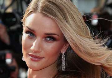 rosie huntington whiteley s five minute beauty regime