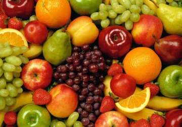 snacking on fruits can cause dental problems
