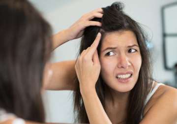 having dandruff flick it off permanently with these home care tips