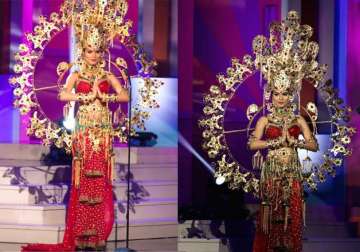 miss universe 2014 miss india noyonita lodh praised for her unusual national costume see pics
