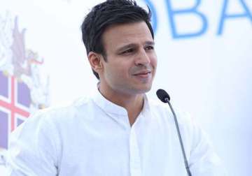 vivek oberoi helps raise funds for cancer patients