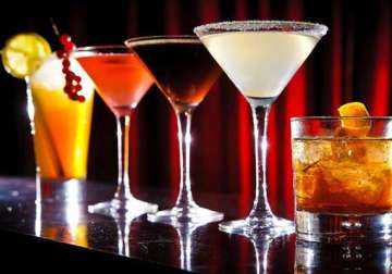 5 must have drinks for christmas and new year parties see pics