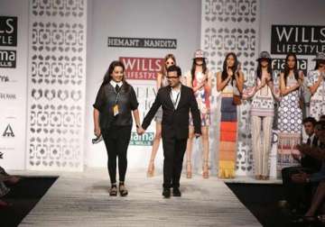 india fashion week hemant nandita bring gulmarg s rustic beauty on ramp