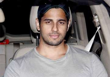 sidharth malhotra to raise awareness about diabetes