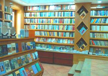 sahitya akademi opens bookshop at delhi metro station