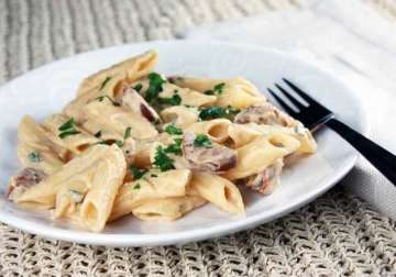 easy to make recipe 2 yummy creamy pasta in easy steps