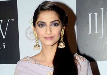 india should promote jewellery as an industry sonam kapoor at iijw