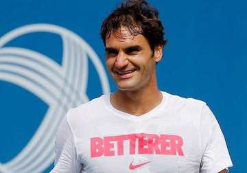 roger federer gets taste of india with naan curry