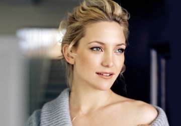 kate hudson obsessed with lip balm