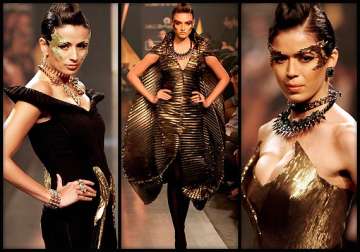 lakme fashion week 2014 gaurav gupta makes mystic debut view pics