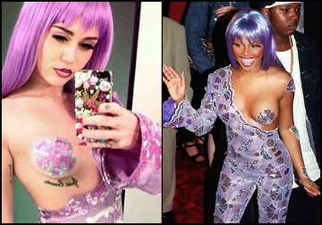 miley dons lil kim influenced vma night dress see pics