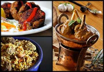 purani dilli s bawarchis keep alive mughlai culinary magic view pics