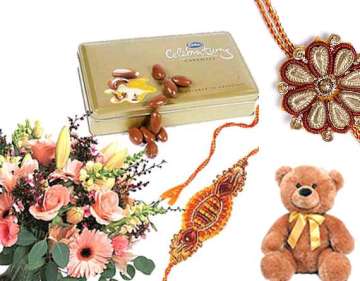 rakhi gift ideas gift all that your sister wants