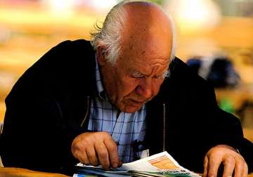 reading writing keep ageing brains healthy