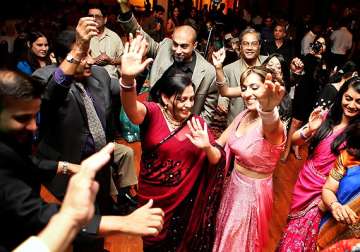 10 hot dance moves for your sangeet night see pics