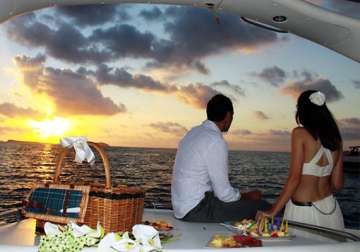 turn your holiday into a honeymoon view pics